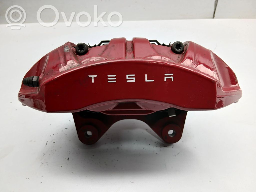 Caliper de freno delantero   20C8470100