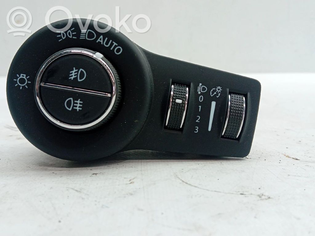 Lukturu slēdzis   07357254100