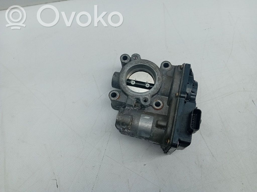 Nissan Juke I F15 Przepustnica elektryczna 