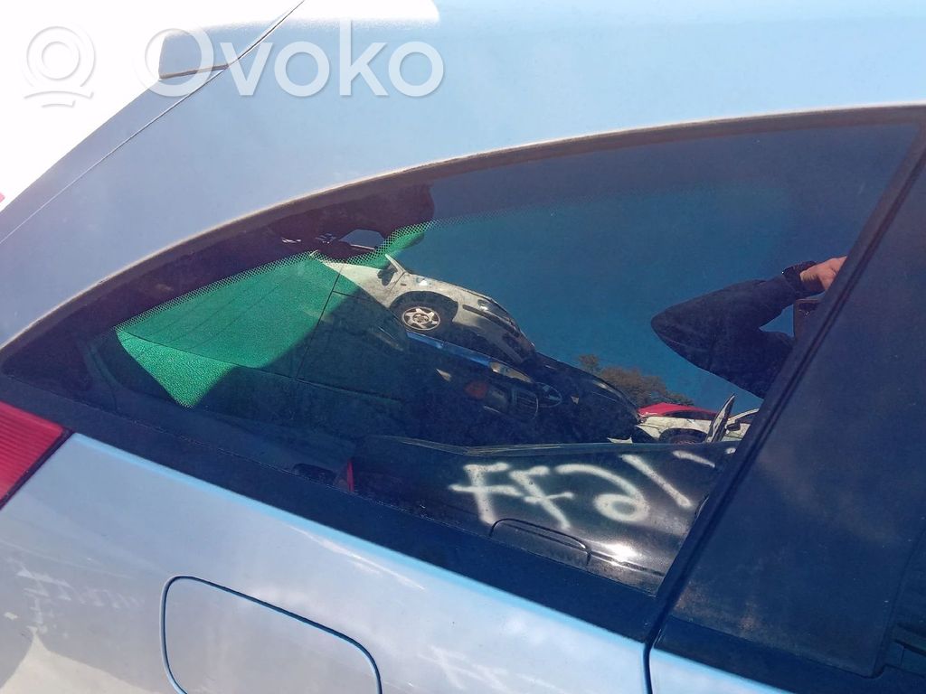 Szyba karoseryjna tylna