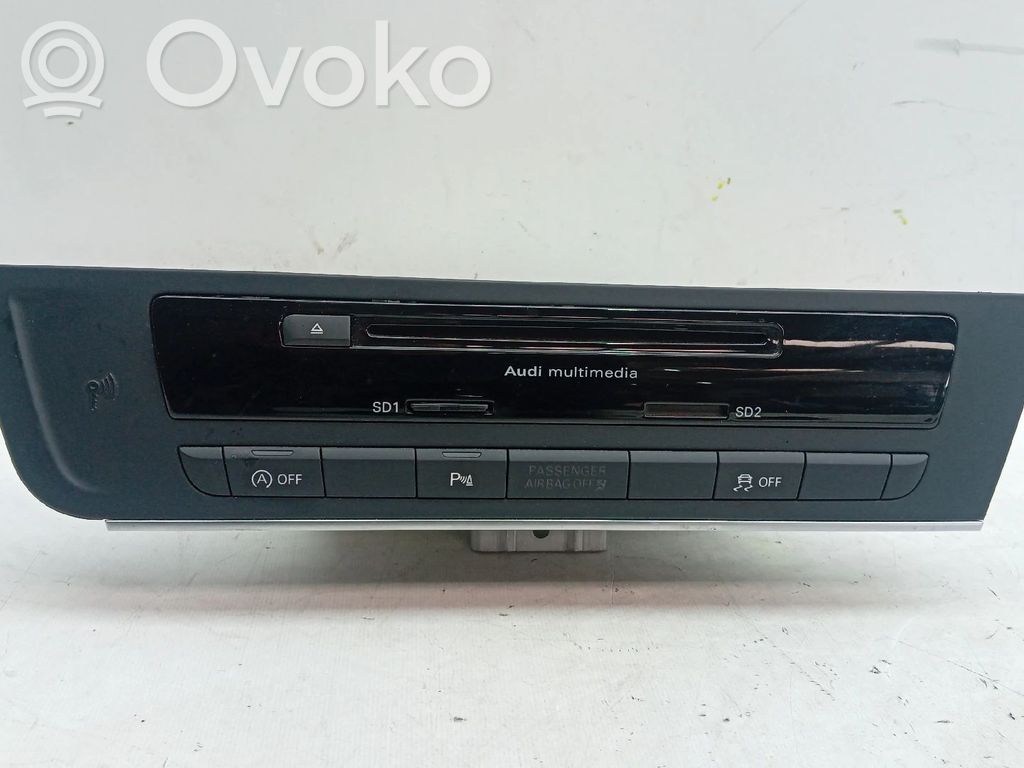 Panel / Radioodtwarzacz CD/DVD/GPS   4G0035193F