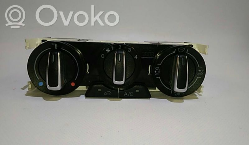 Ilmastointilaitteen kytkin (A/C)   8XA820045A