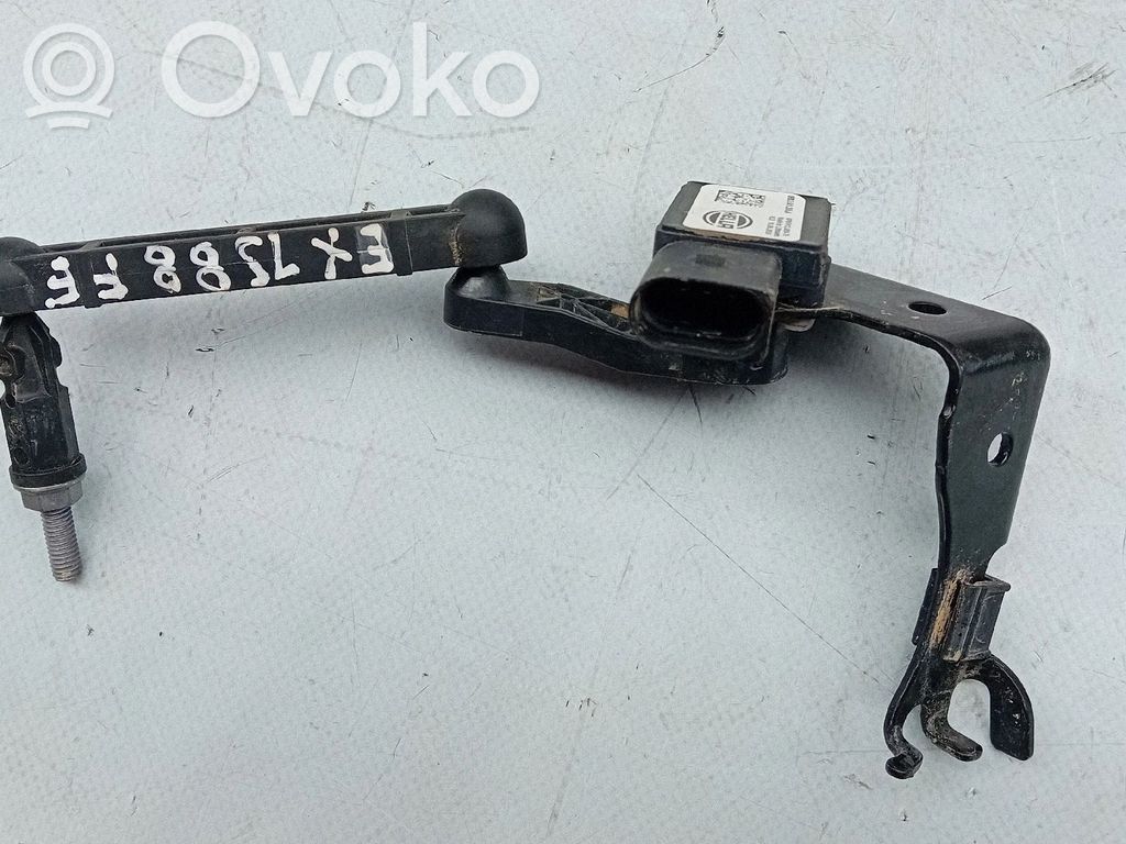 Audi A5 8T 8F Air suspension front height level sensor 