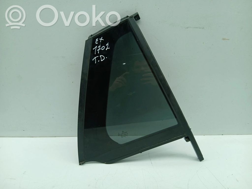 Vidrio lateral trasero   A2067303002