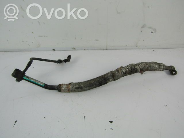 BMW 3 E46 Ilmastointilaitteen putki (A/C) 