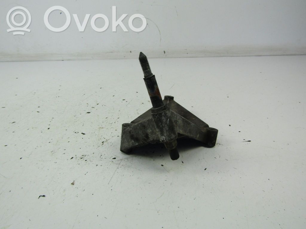 Renault Scenic I Gearbox mounting bracket 