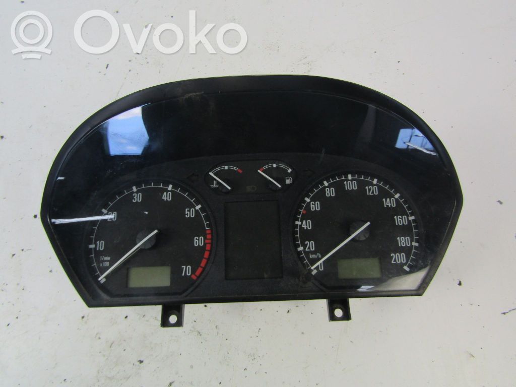 Skoda Fabia Mk1 (6Y) Licznik / Prędkościomierz 