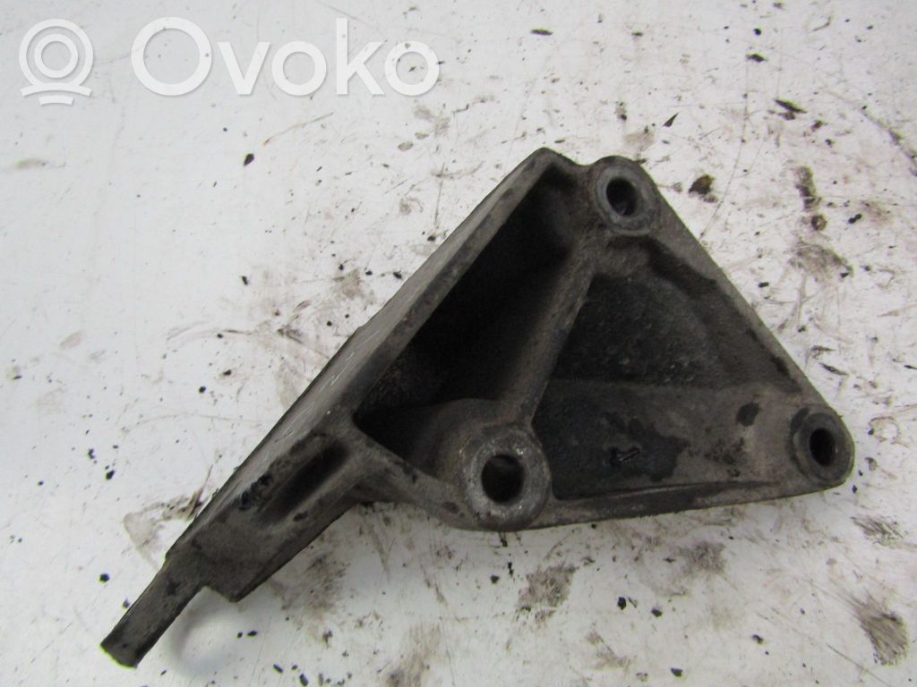 Opel Astra G Engine mounting bracket 