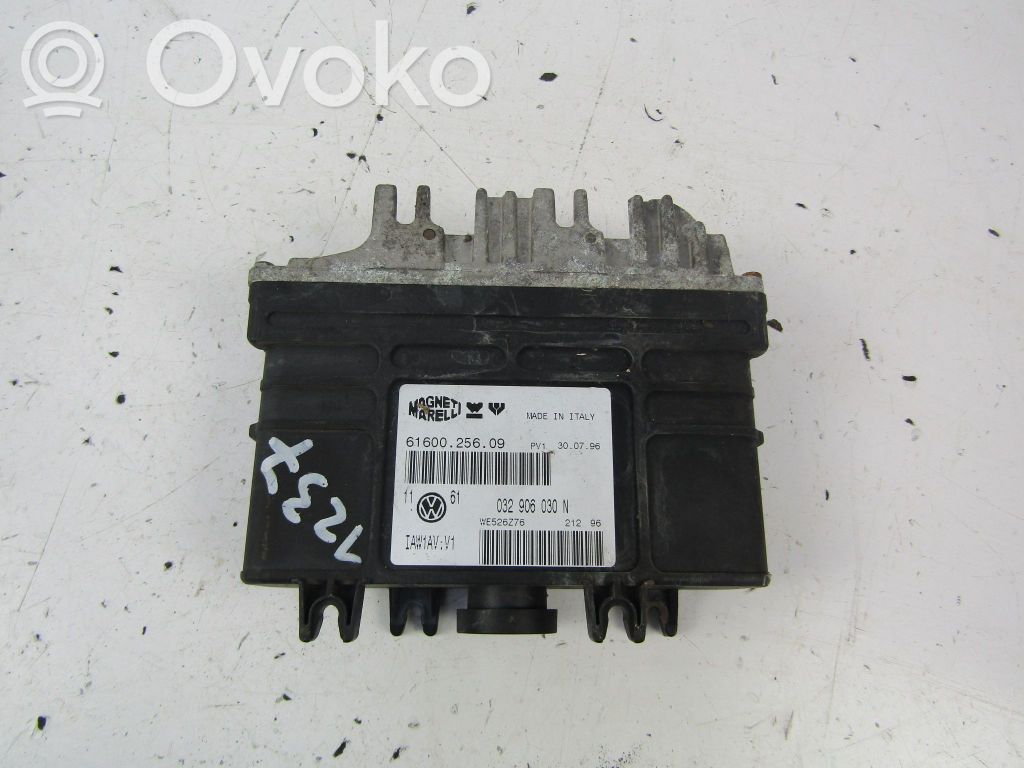 Volkswagen Golf III Engine control unit/module ECU 