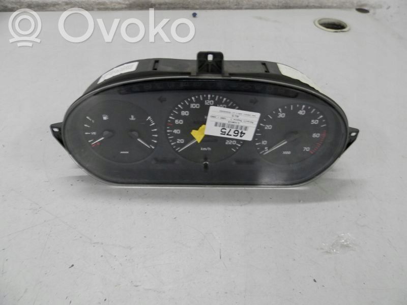 Renault Megane I Velocímetro (tablero de instrumentos) 