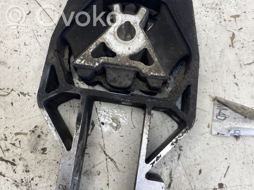 Ford Focus Gearbox mount 