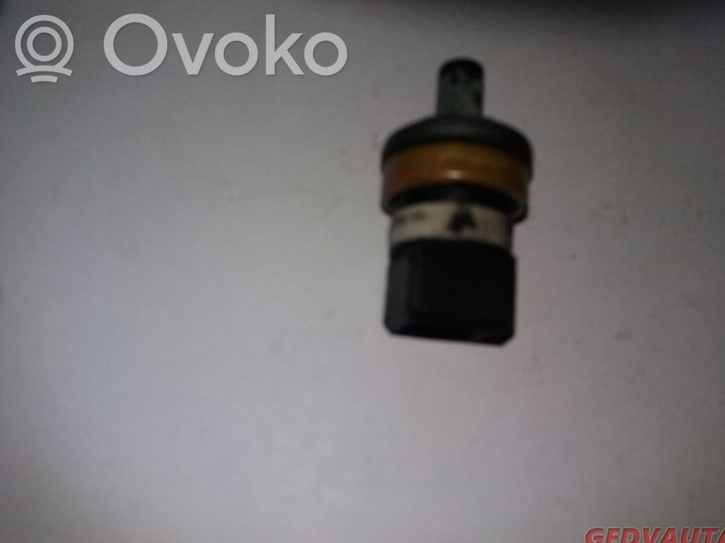 Audi A6 S6 C5 4B Coolant temperature sensor 