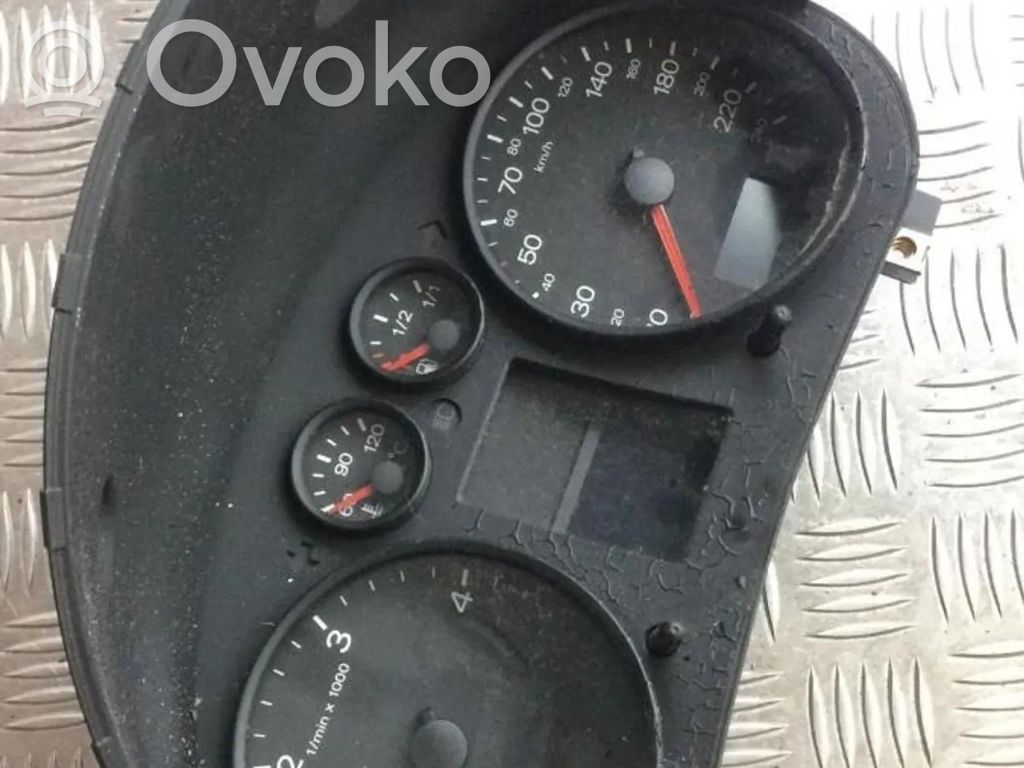 Audi A2 Speedometer (instrument cluster) 