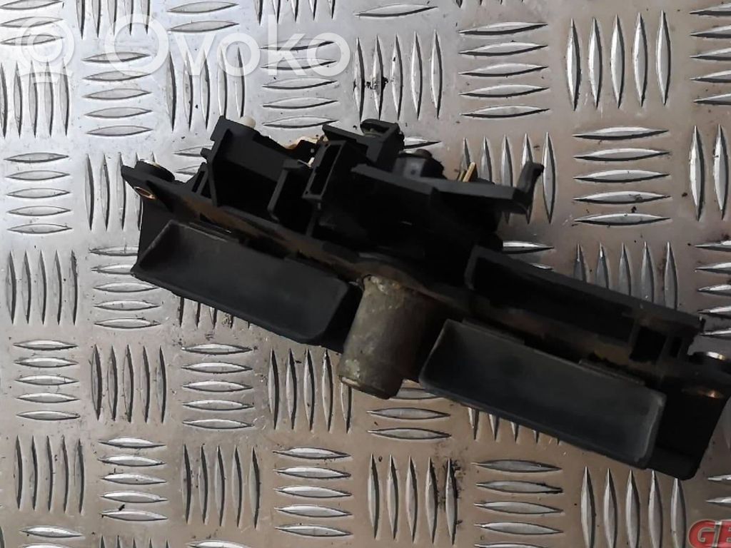 Audi A4 S4 B5 8D Uchwyt / Rączka zewnętrzna otwierania klapy tylnej / bagażnika 
