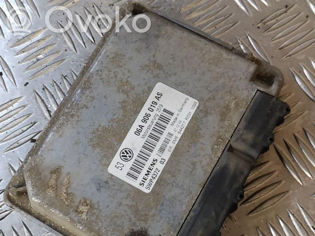 Engine control unit/module   06A906019AS