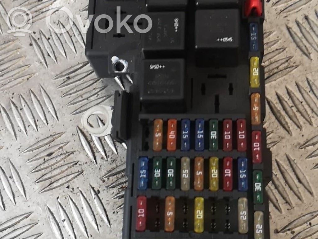 Fuse module   8678449