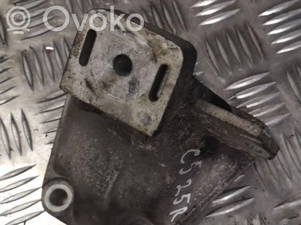 Engine mounting bracket   4B0199308D