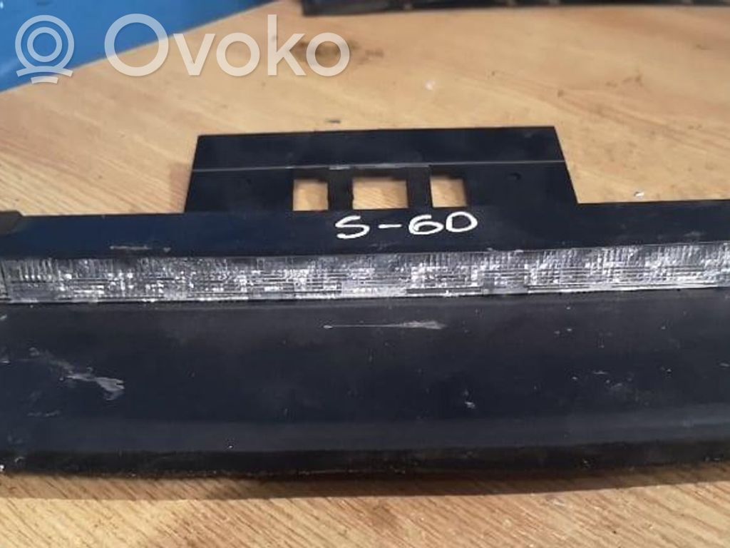 Volvo S60 Third/center stoplight 