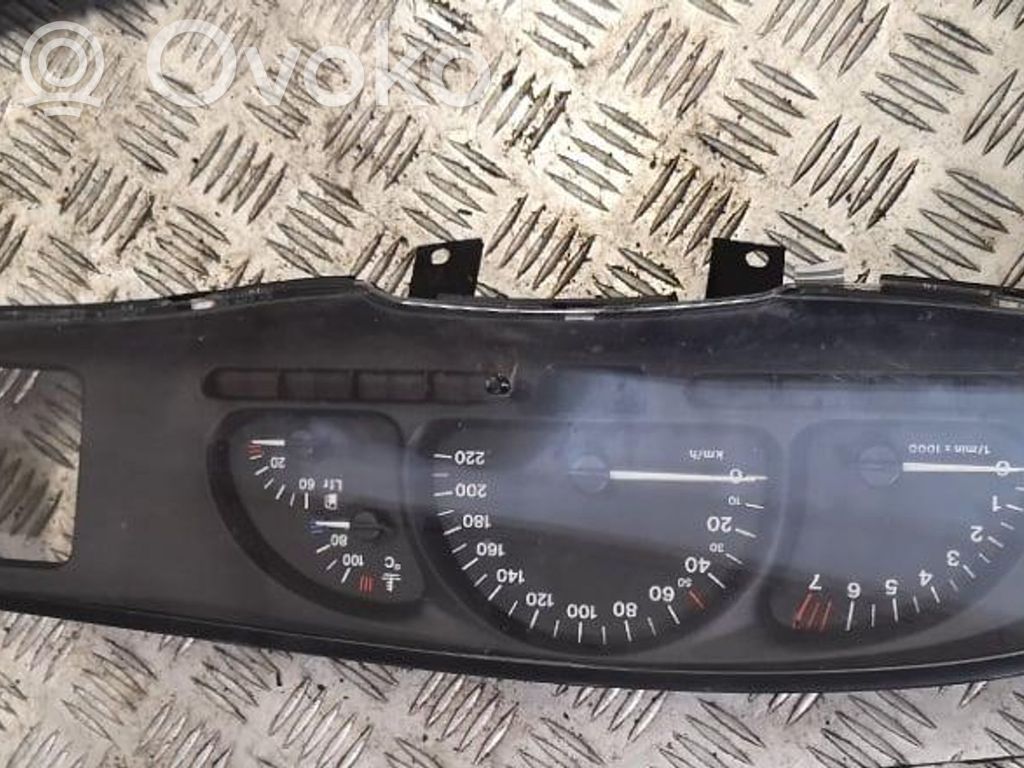 Opel Vectra B Spidometras (prietaisų skydelis) 