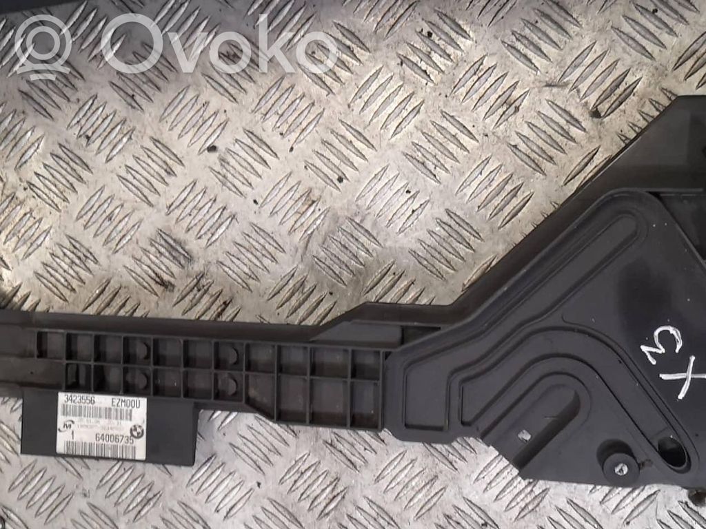 BMW X3 E83 Radiator mount bracket 