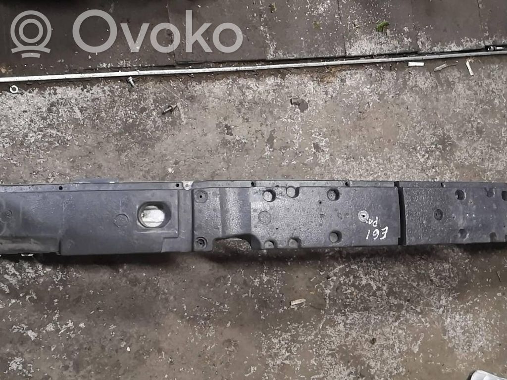 Travesaño del parachoques delantero   7148586