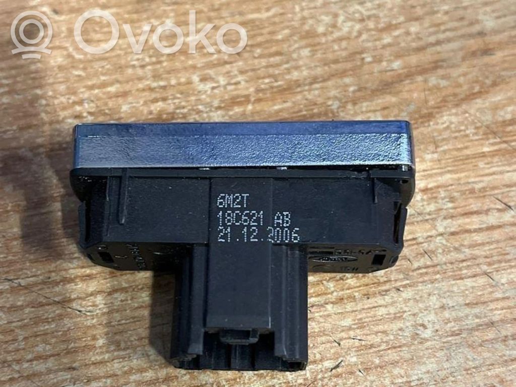 Ford S-MAX Windscreen/window heater switch 
