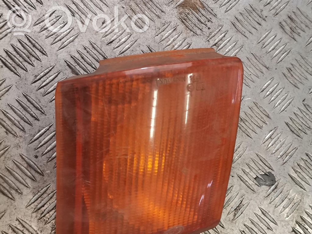 Front indicator light   013004