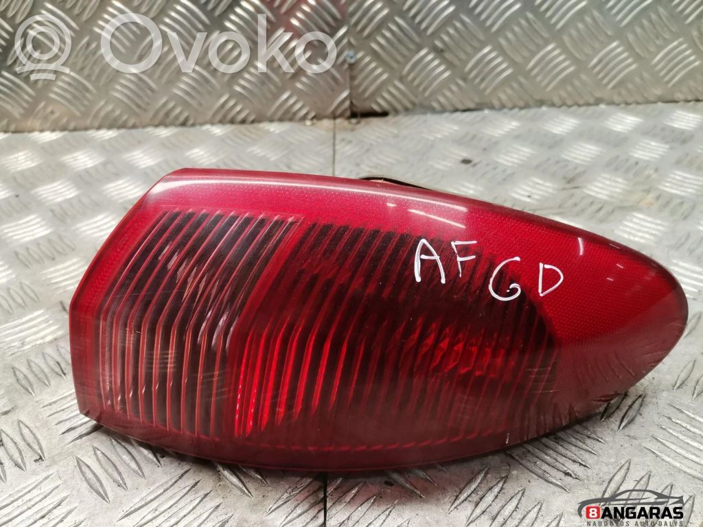 Alfa Romeo 147 Aizmugurējais lukturis virsbūvē 