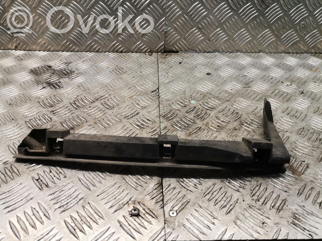 Rear bumper mounting bracket   7M0807183A