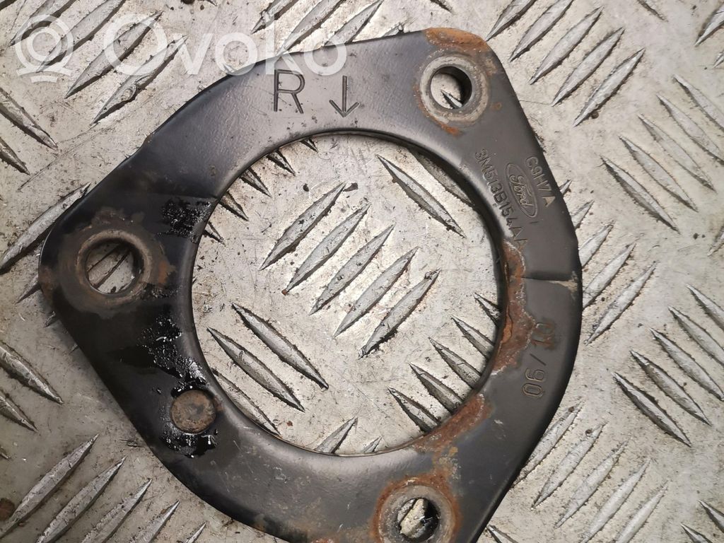 Etuiskunvaimentimen kannake   3M513B154AA