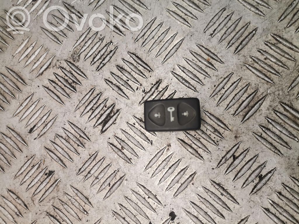 Land Rover Freelander Central locking switch button 