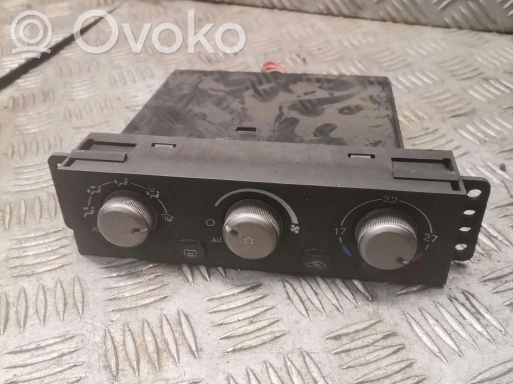 Climate control unit   MR958005