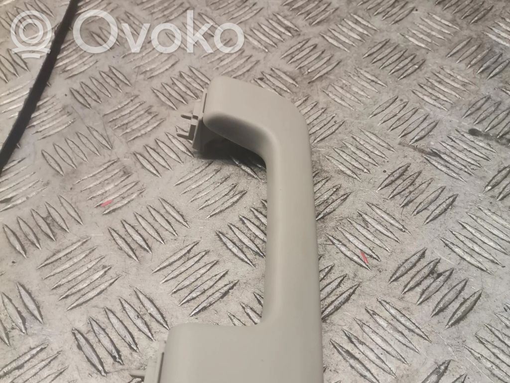 Haltegriff vorne   8P0857607H