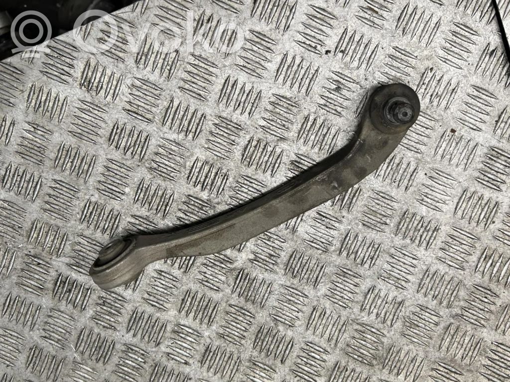 Audi A6 S6 C6 4F Svira 