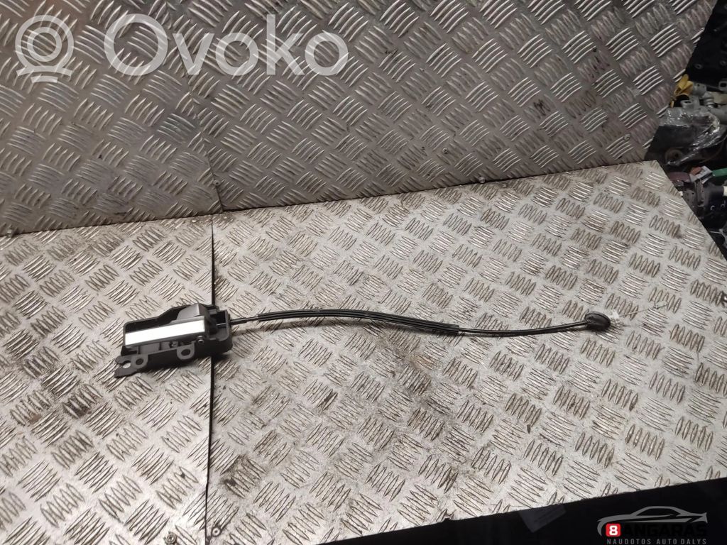 Loading door interior handle   3M51R22600BB