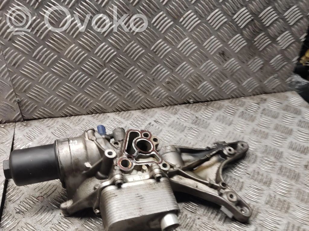 Öljynsuodattimen kannake   06L903143A