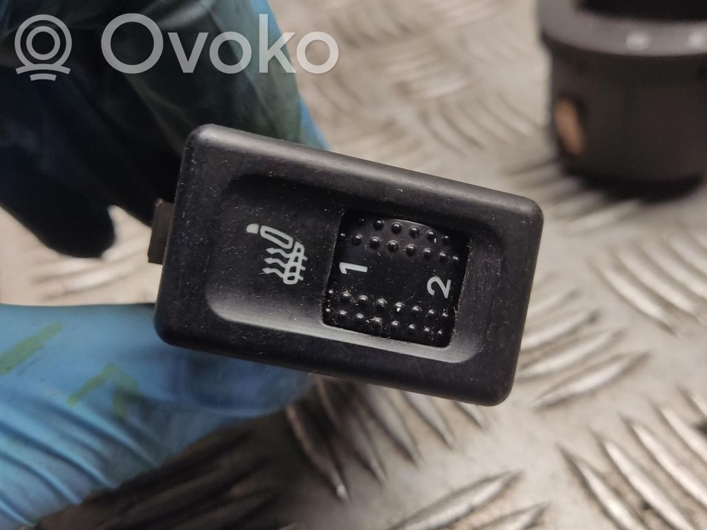 Seat heating switch   7M5963563B