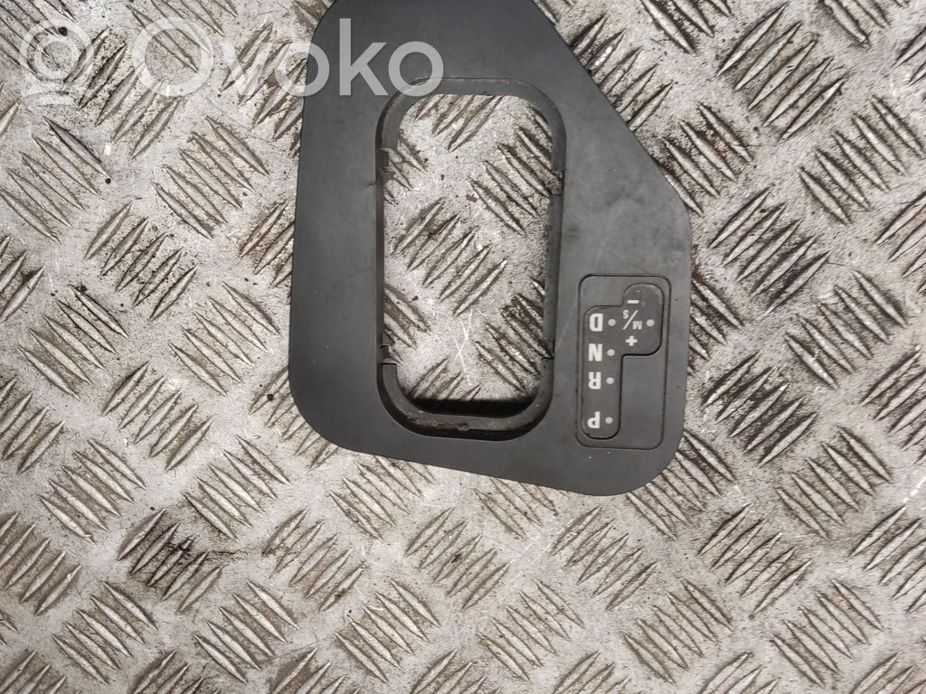 Opel Meriva A Pavarų perjungimo svirties apdaila (plastikinė) 