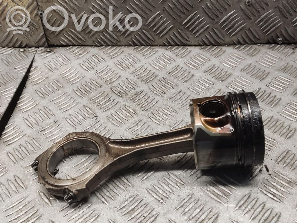 Audi A8 S8 D3 4E Piston with connecting rod 