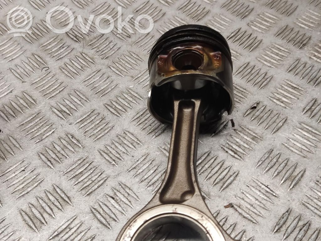 Audi A8 S8 D3 4E Piston with connecting rod 