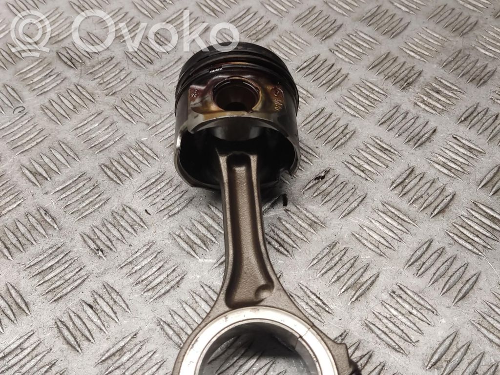Audi A8 S8 D3 4E Piston with connecting rod 