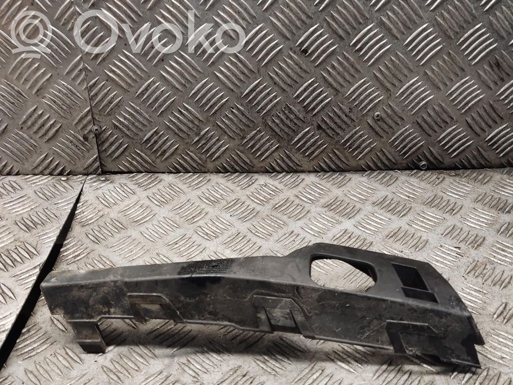 Priekinis laikiklis bamperio   4M5117E856AC