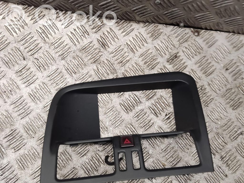 Panel trim   1284825