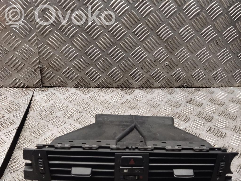 Centrinės oro grotelės   9130464903
