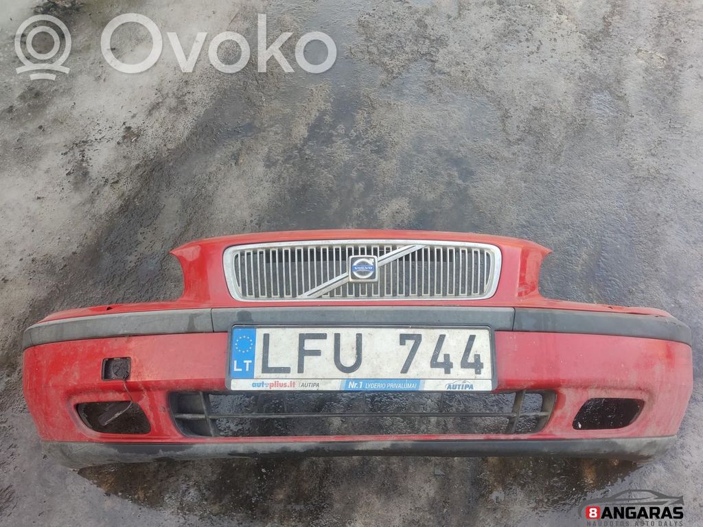 Volvo V70 Front bumper 