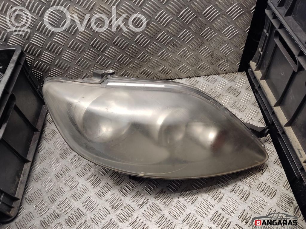 Volkswagen Touran II Headlight/headlamp 