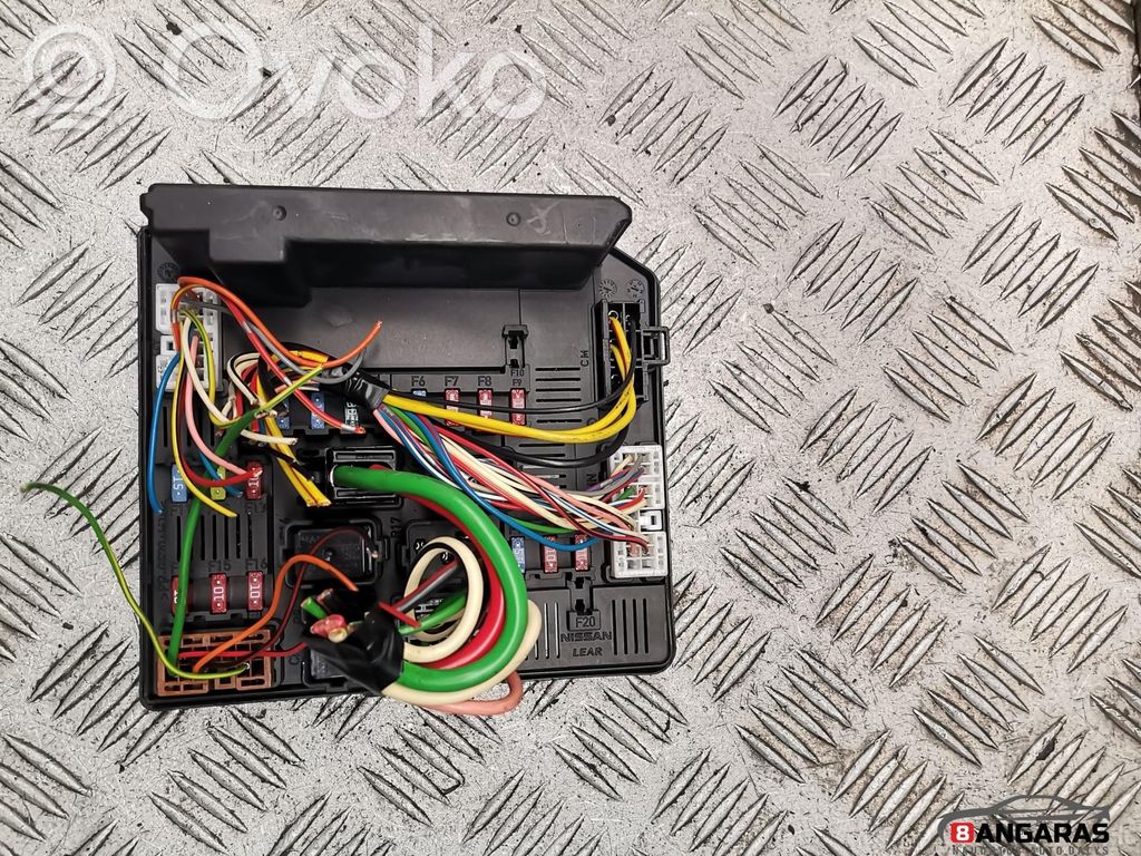Nissan Qashqai Drošinātāju kaste (komplekts) 