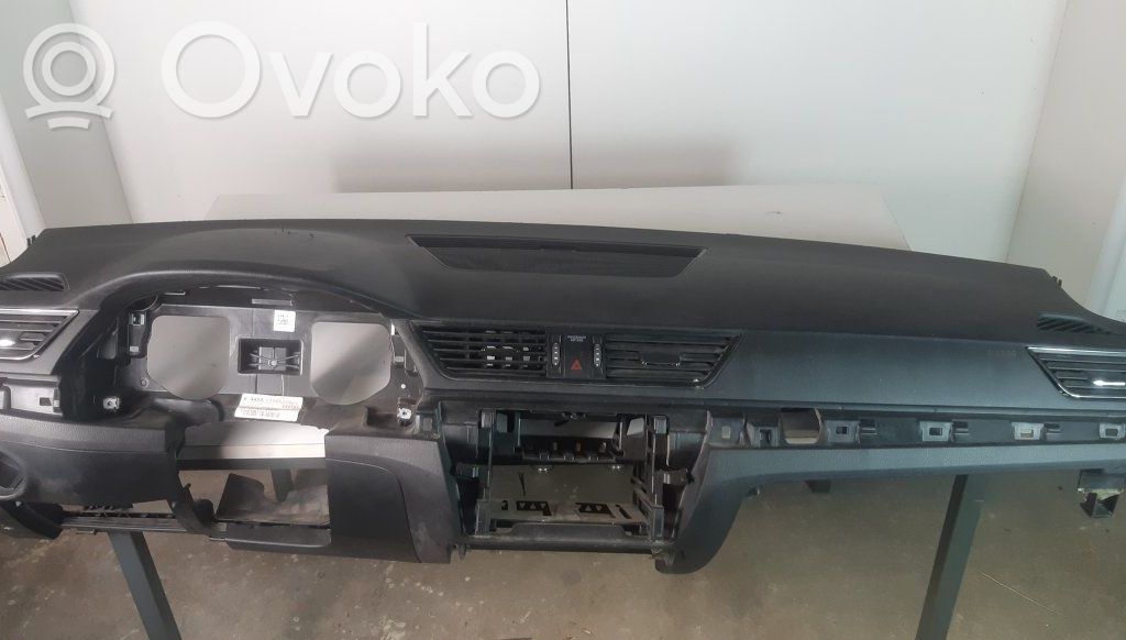 Skoda Superb B8 (3V) Panel de instrumentos 