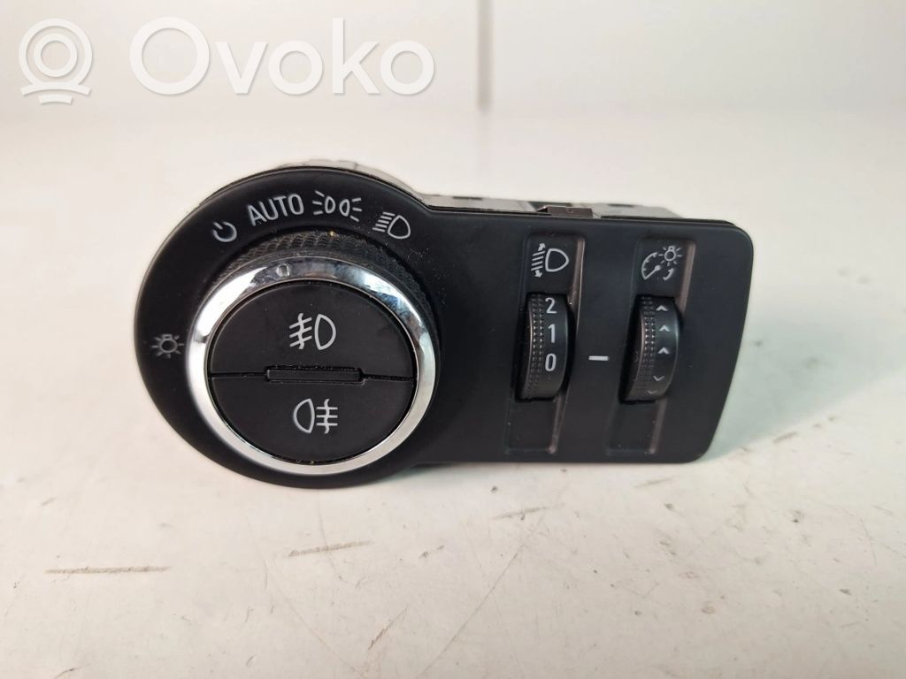 Opel Insignia A Interruptor de luz 
