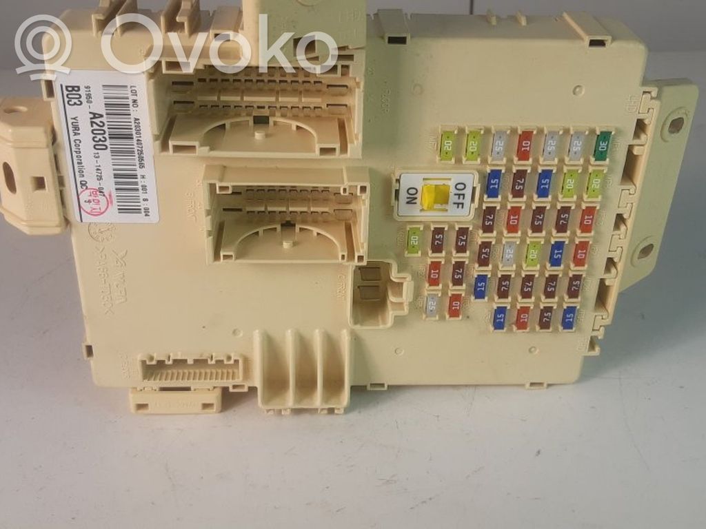 KIA Ceed Juego de caja de fusibles 